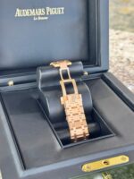 Audemars Piguet Royal Oak Selfwinding 15400OR - Image 9