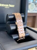 2022 Audemars Piguet Royal Oak Chronograph 26240OR - Image 9