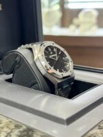 2022 Audemars Piguet Royal Oak Selfwinding 15500ST - Image 3