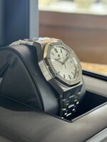 2021 Audemars Piguet Royal Oak Selfwinding 77350ST - Image 2